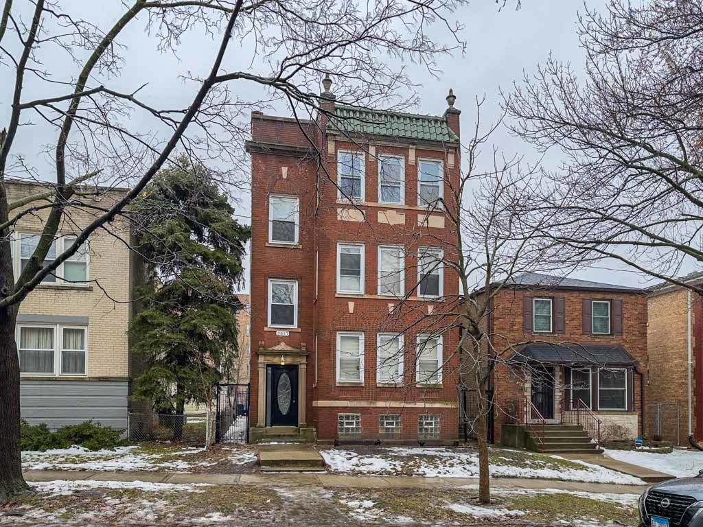 2617 W Rascher Avenue #3 — Chicago, IL 60625