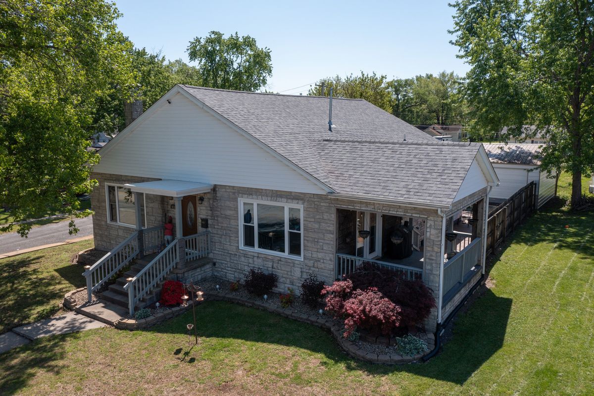 433 Main Street, Salem, IL 62881