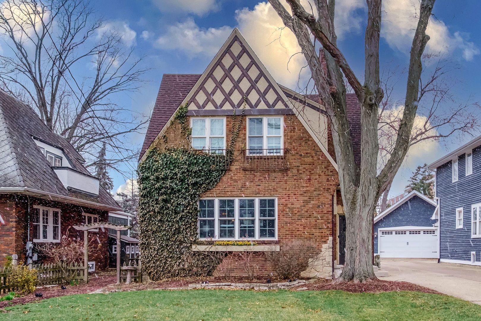 728 Howard Street — Wheaton, IL 60187