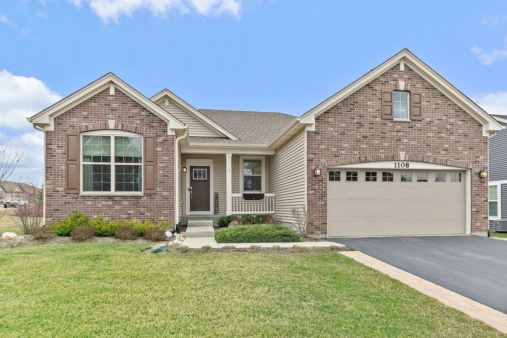 1108 Black Cherry Drive — Crystal Lake, IL 60012
