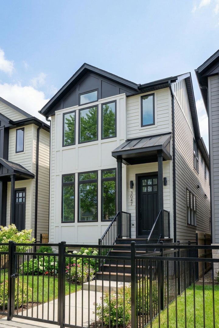 3057 N Christiana Avenue — Chicago, IL 60618