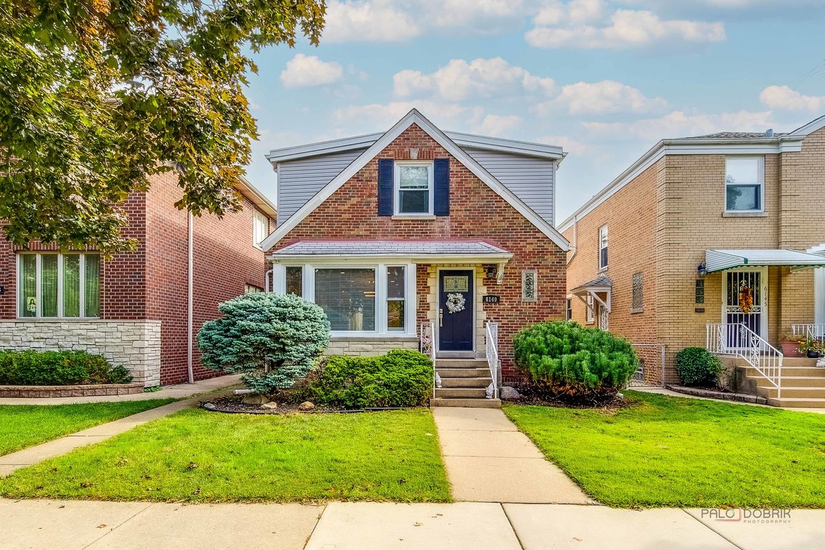 6149 Karlov Avenue, Chicago, IL 60646