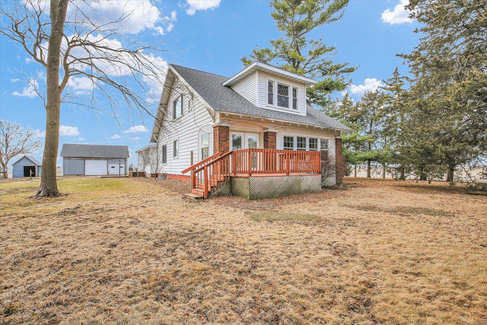 525 County Road 2400 E — Broadlands, IL 61816