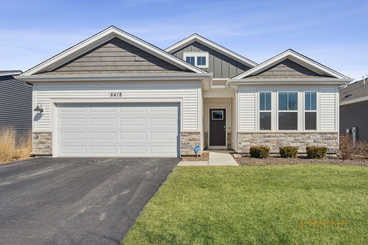 6418 Aspen Lane, Wonder Lake, IL 60097