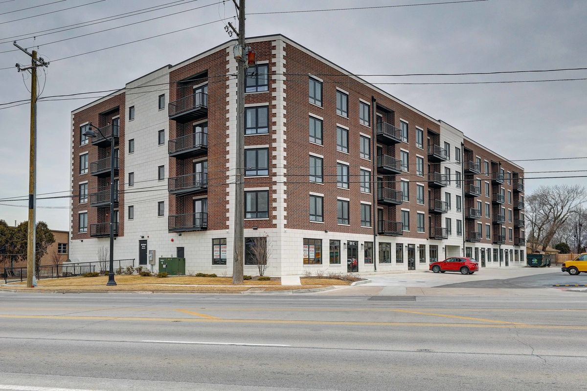 9201 Milwaukee Avenue, Niles, IL 60714