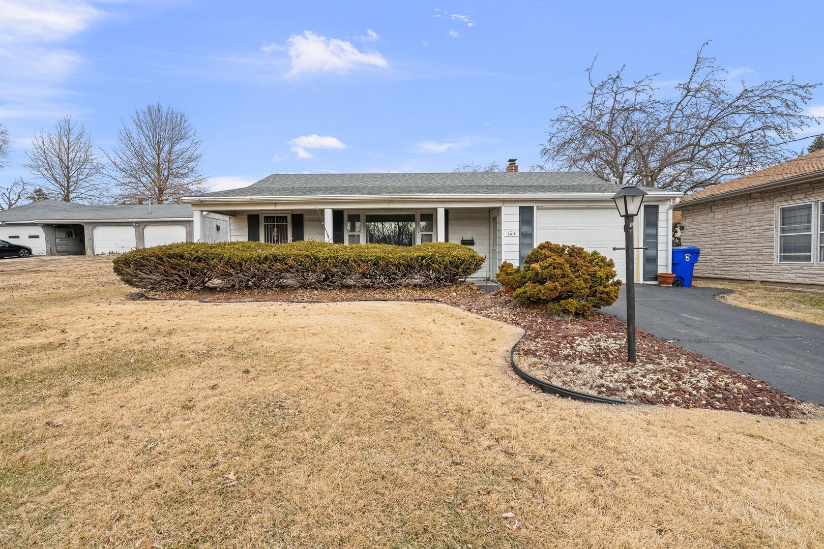 124 E Mill Street — Kewanee, IL 61443