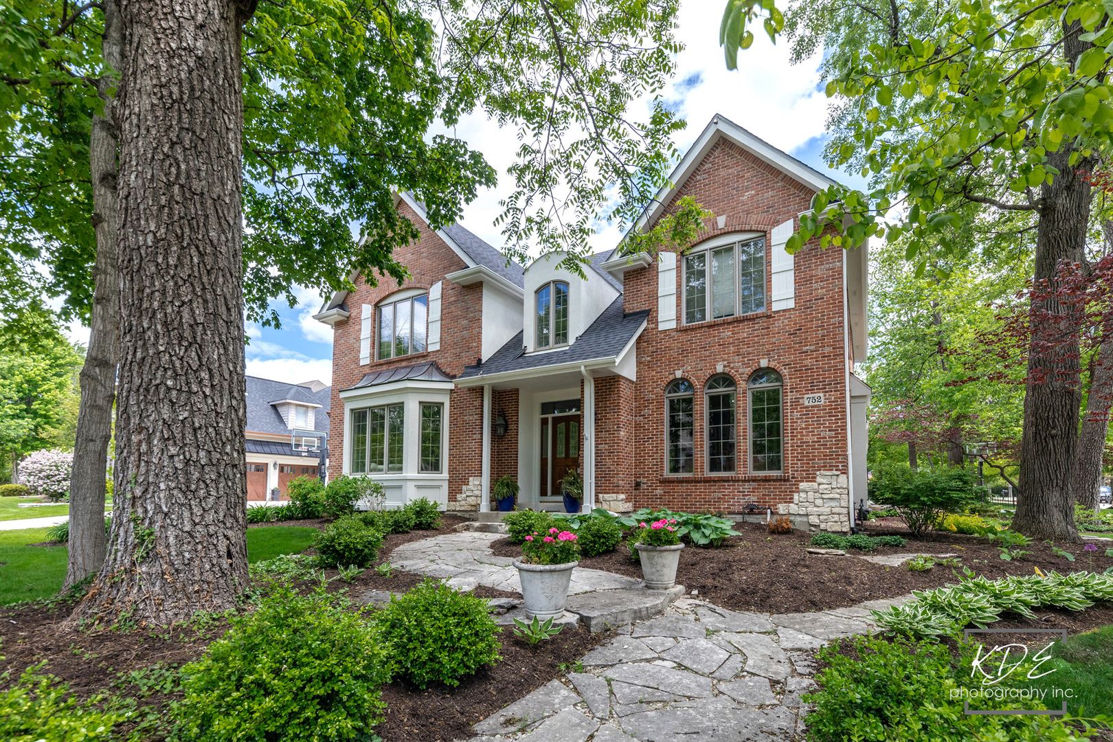 752 S Julian Street — Naperville, IL 60540