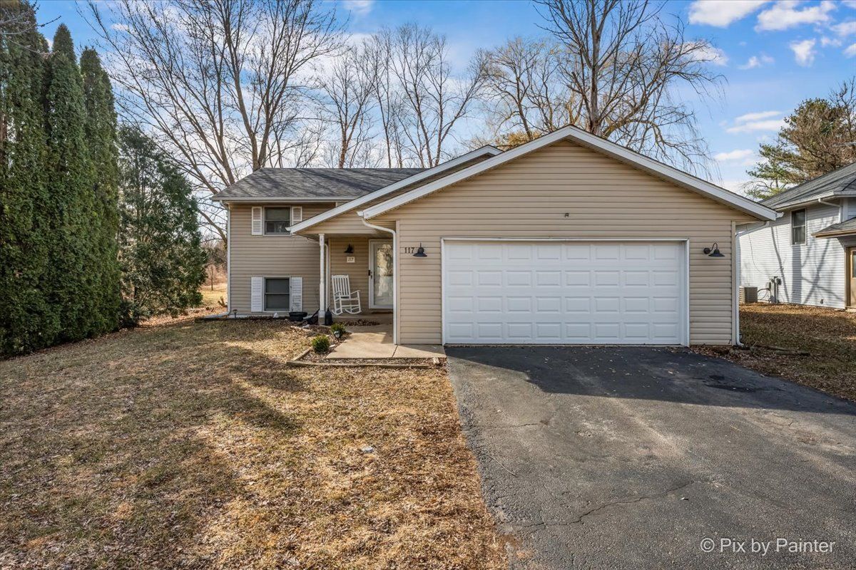 117 SW BENEDICT Drive — Poplar Grove, IL 61065