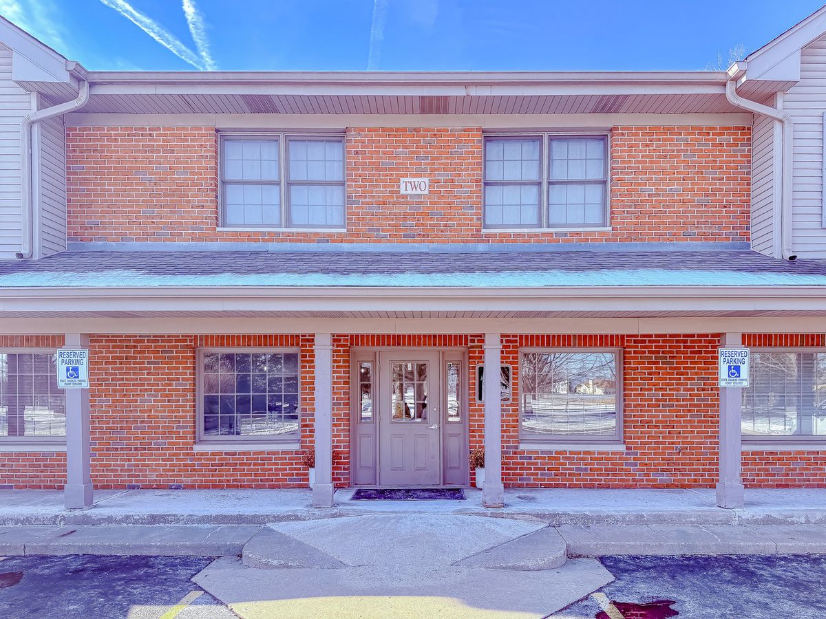 2 Hankes Road, Aurora, IL 60506