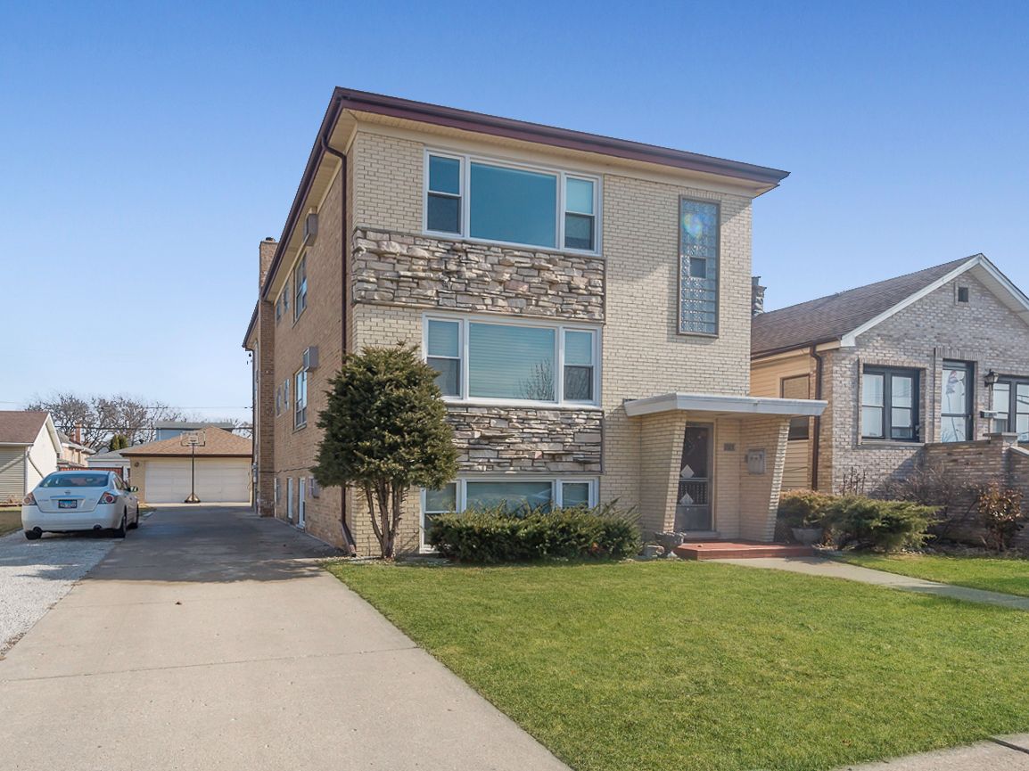 2529 75th Court, Elmwood Park, IL 60707