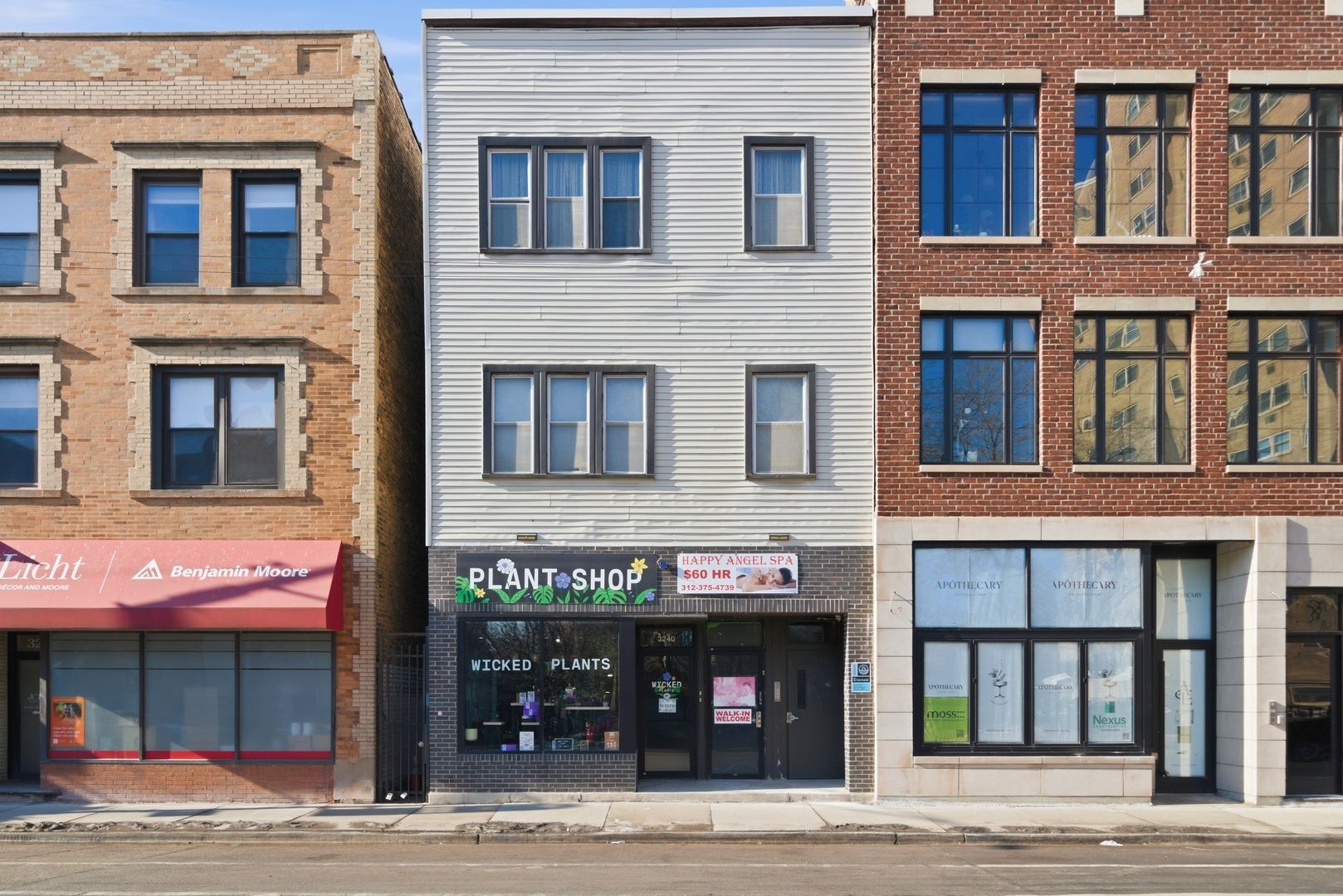 3240 N Clark Street — Chicago, IL 60657