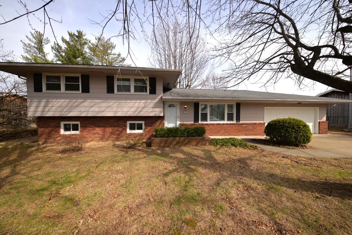 412 42nd Street, Mt Vernon, IL 62864