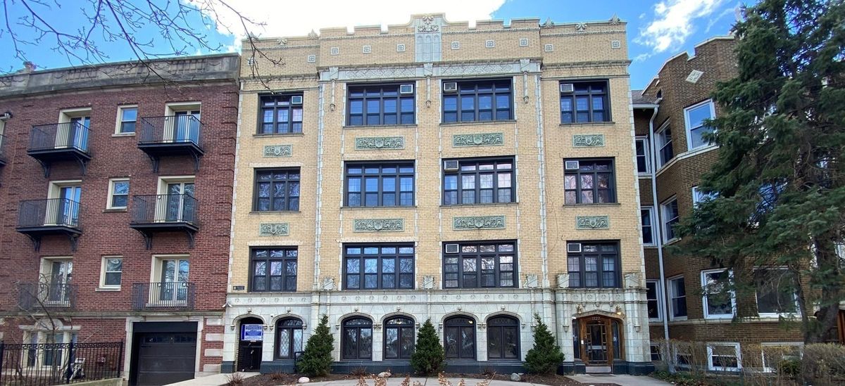 1127 FARWELL Avenue, Chicago, IL 60626