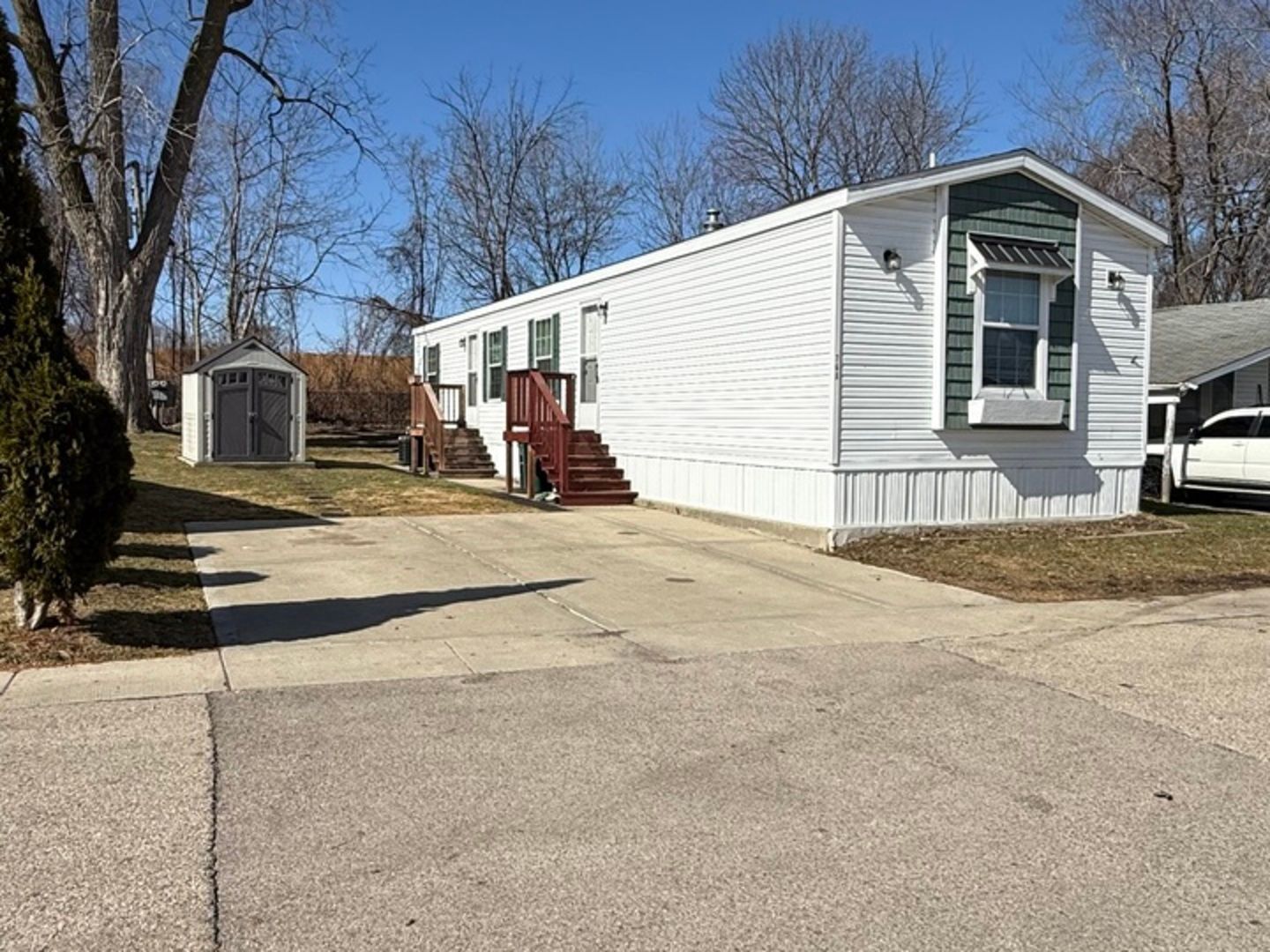 38455 N Sheridan Road #768 — Beach Park, IL 60087