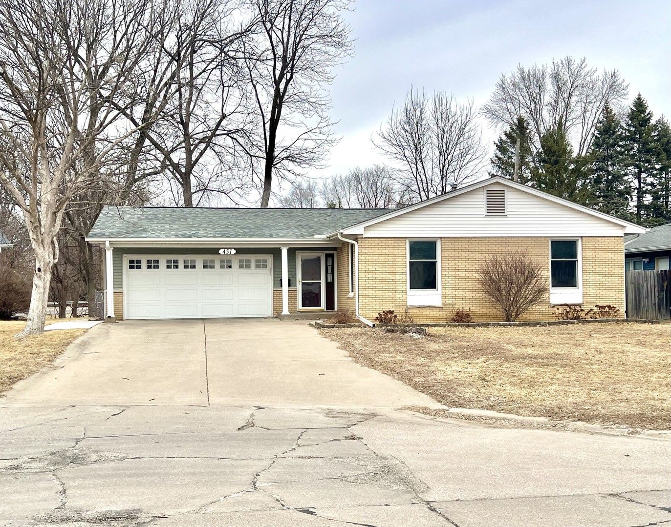 451 31st Avenue — East Moline, IL 61244