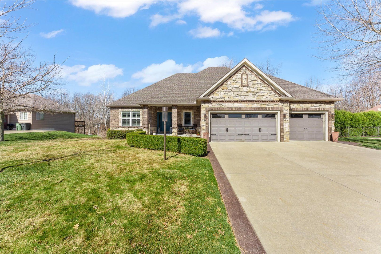 1310 White Oak Road — Mahomet, IL 61853