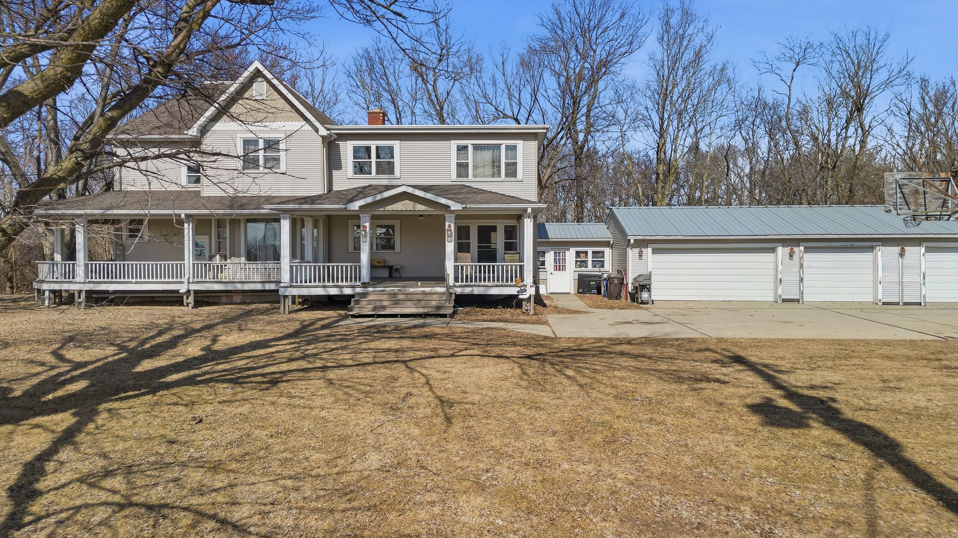 1502 S Galena Avenue — Dixon, IL 61021