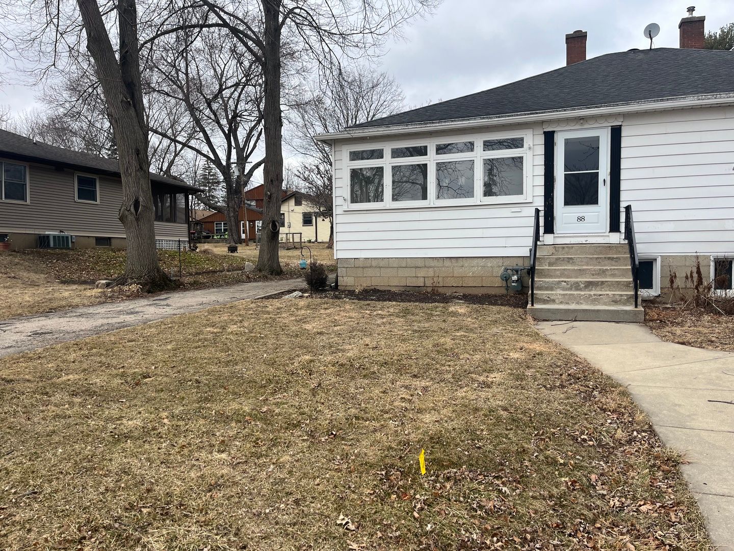 88 Fox Avenue — West Dundee, IL 60118