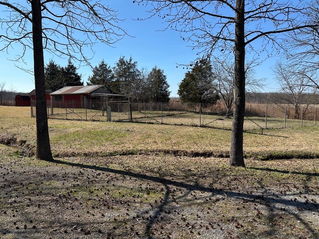 451 Bullock Hill Road, Simpson, IL 62985