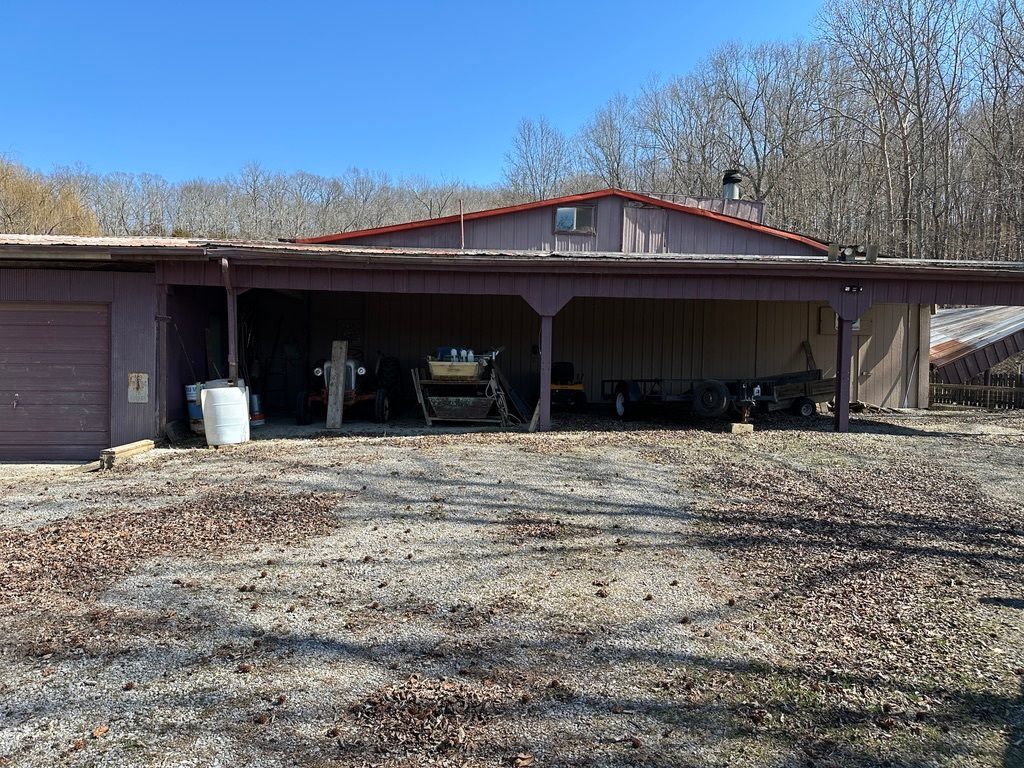 451 Bullock Hill Road, Simpson, IL 62985