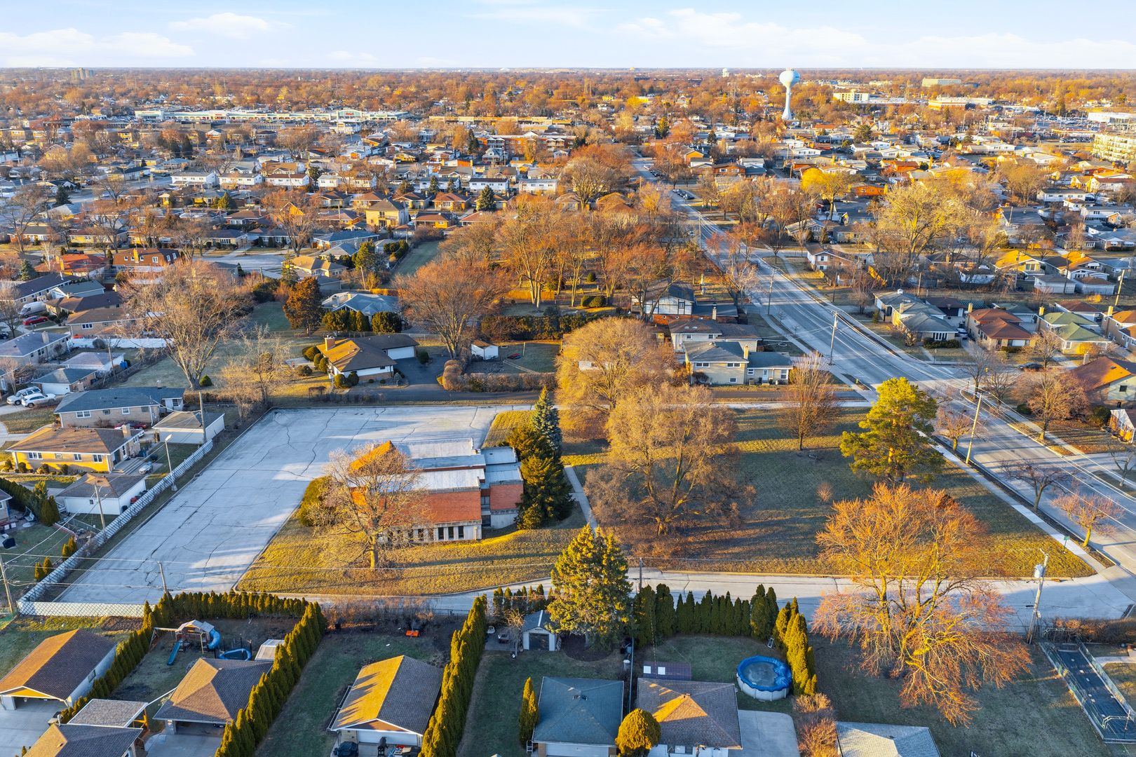 8450 N Shermer Road — Niles, IL 60714