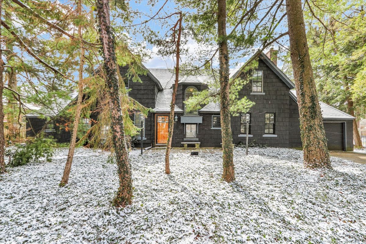 1003 Church Street, Champaign, IL 61821