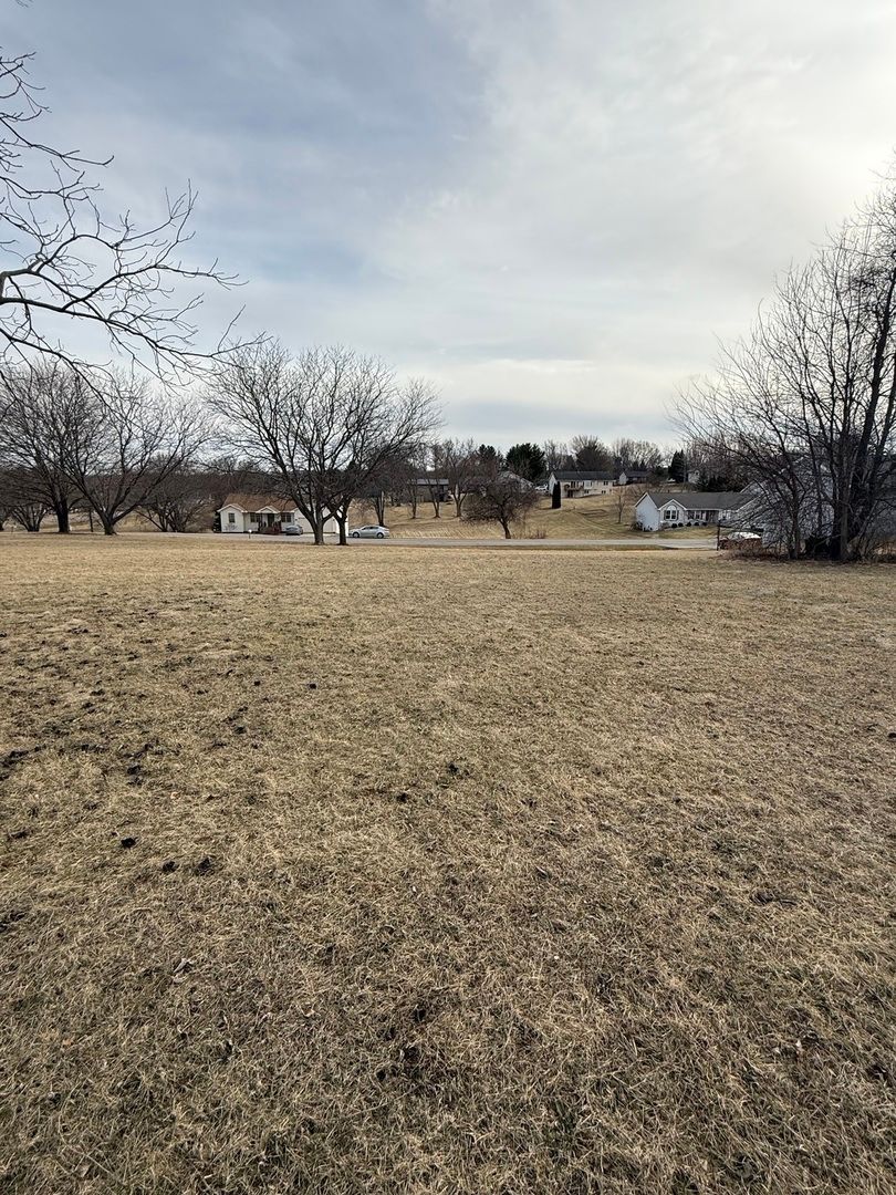 2275 Drexel Avenue, Davis, IL 61019
