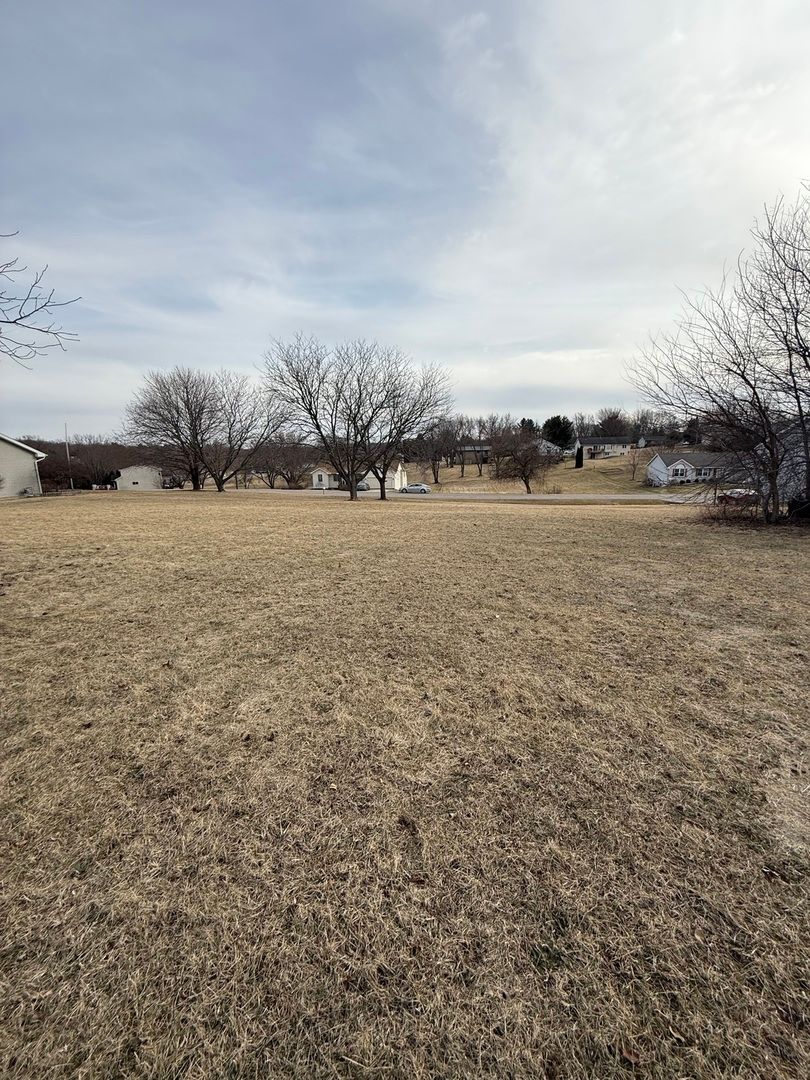 2275 Drexel Avenue, Davis, IL 61019