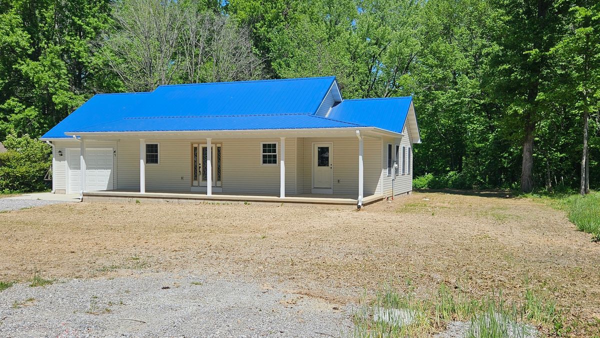 114 Evergreen Drive, Ina, IL 62846