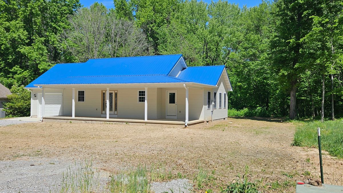 114 Evergreen Drive, Ina, IL 62846