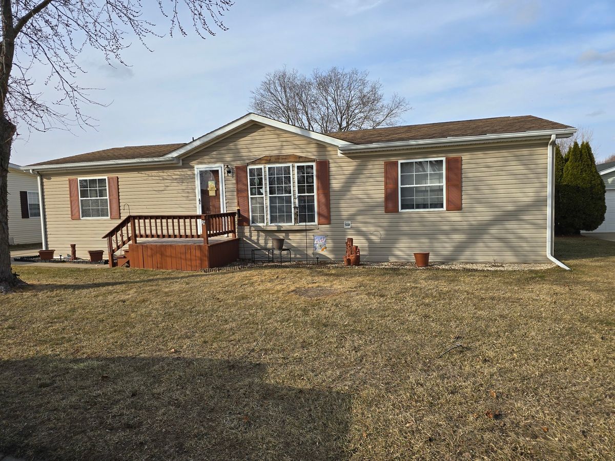 5518 WHITE PINE, Roscoe, IL 61073