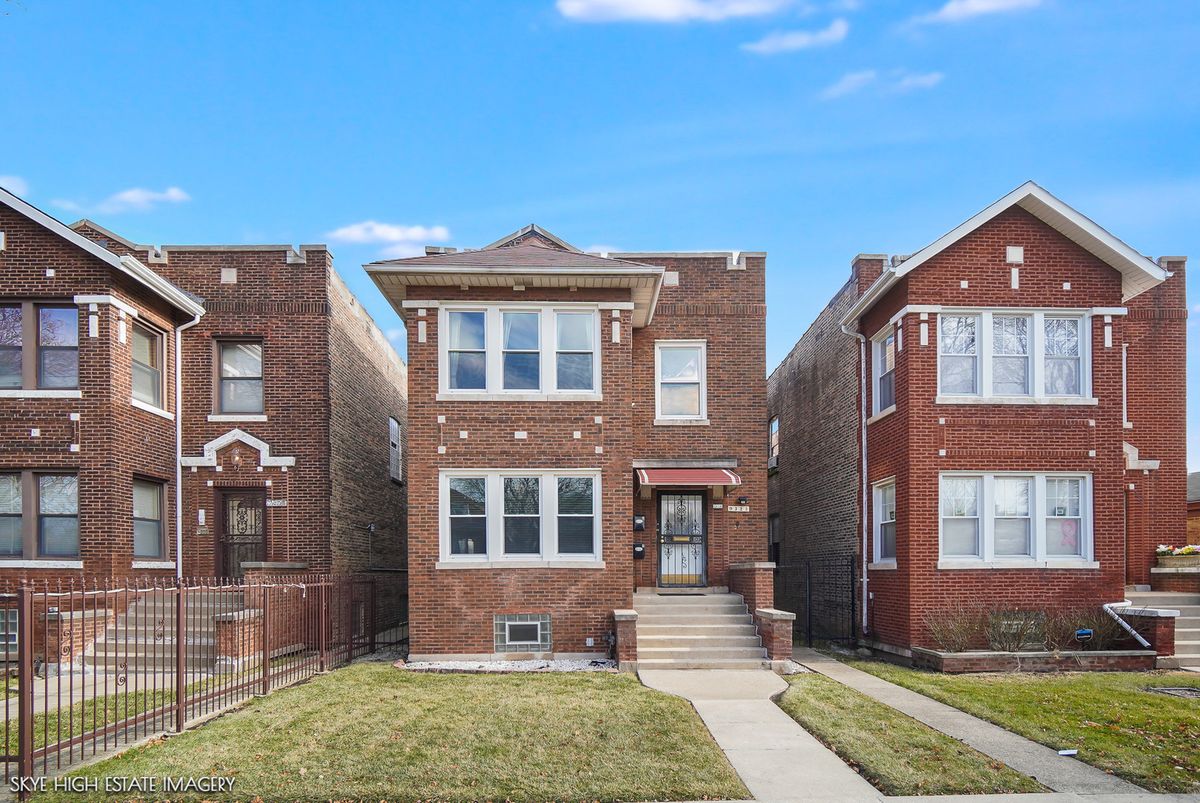 9323 Rhodes Avenue, Chicago, IL 60619