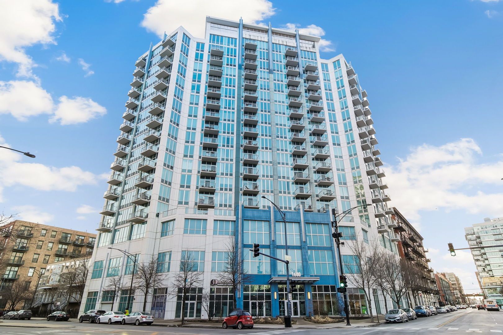 1600 S Indiana Avenue #602 — Chicago, IL 60616