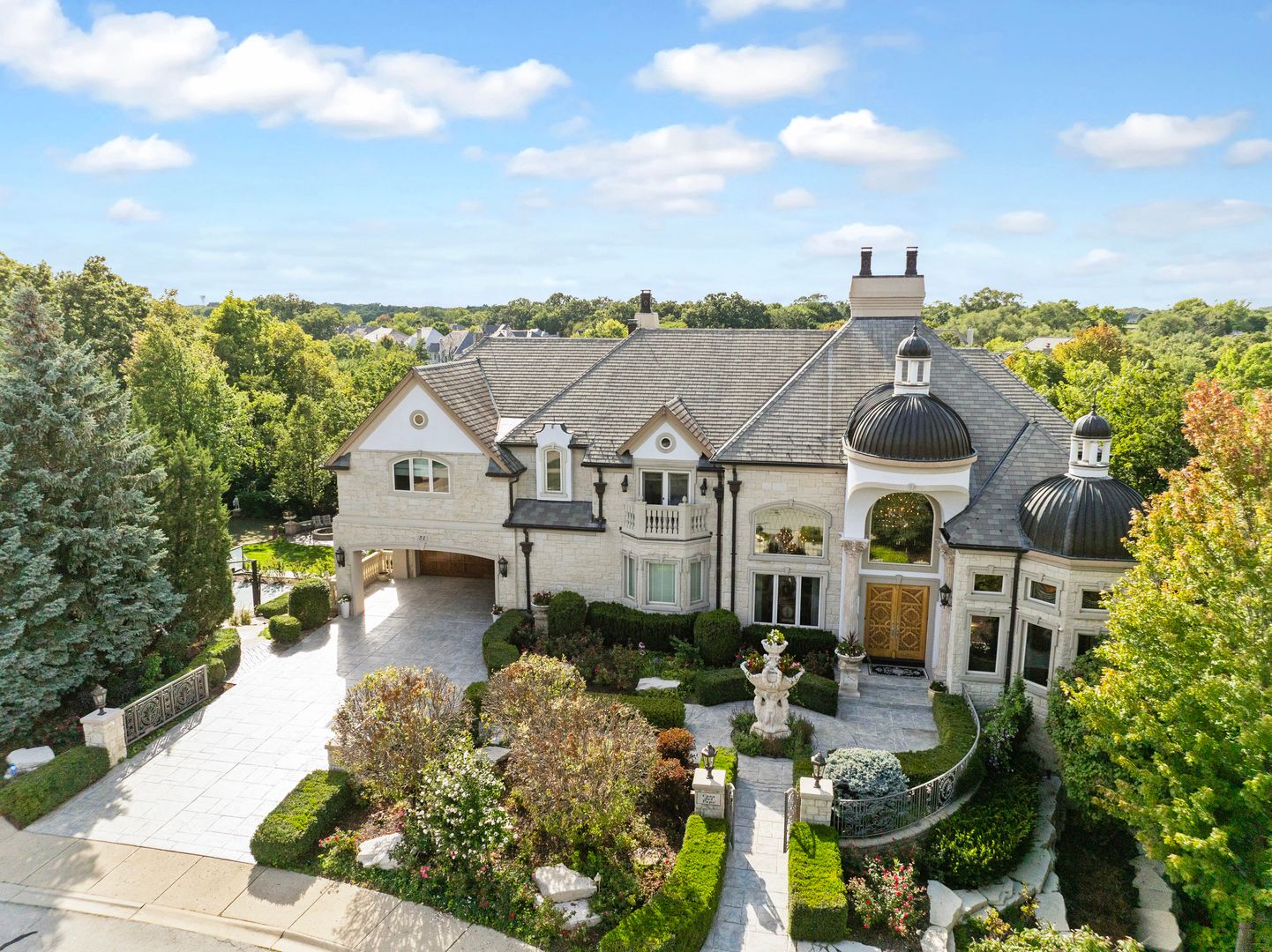 51 Ford Lane — Naperville, IL 60565