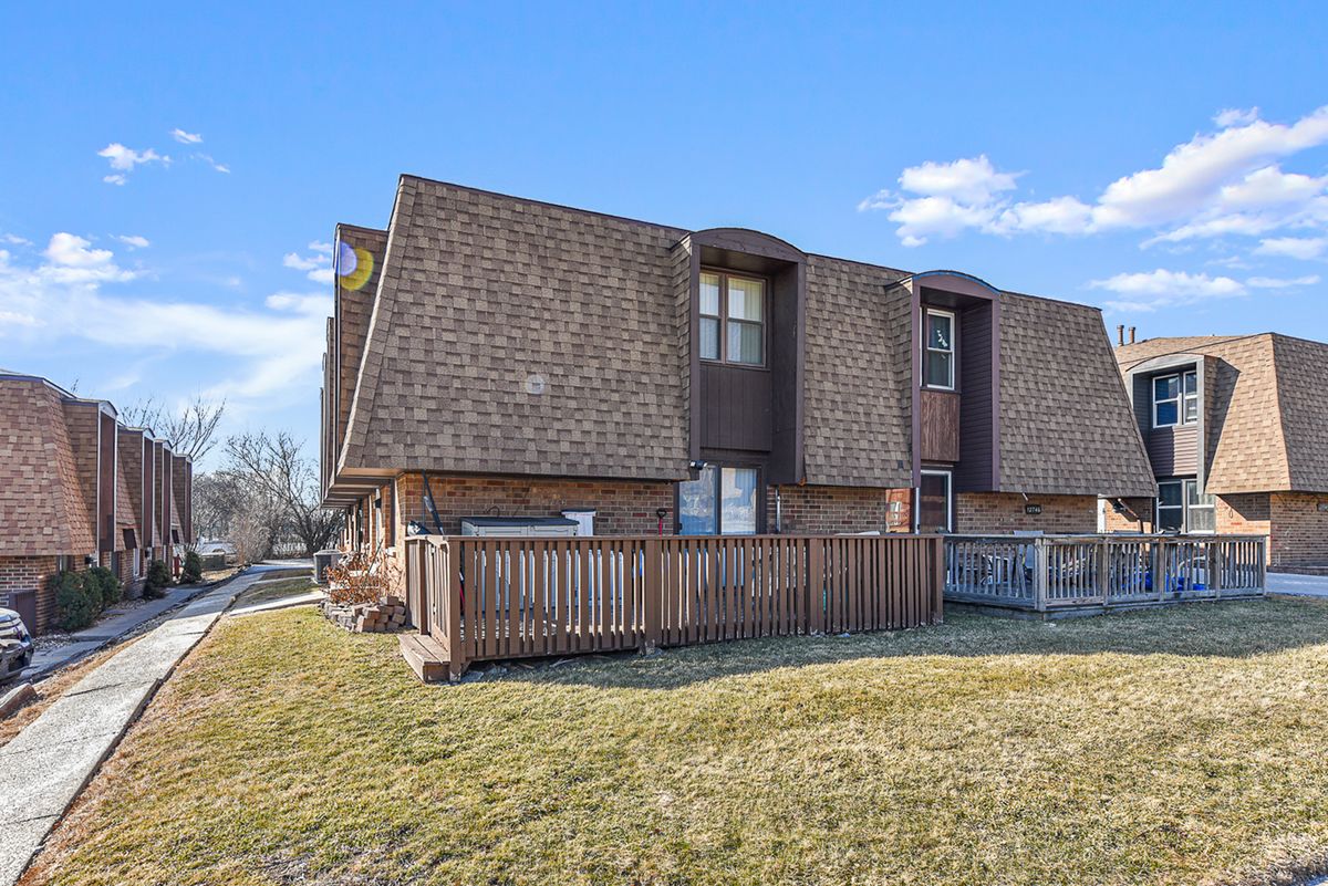 12746 Kenneth Avenue, Alsip, IL 60803