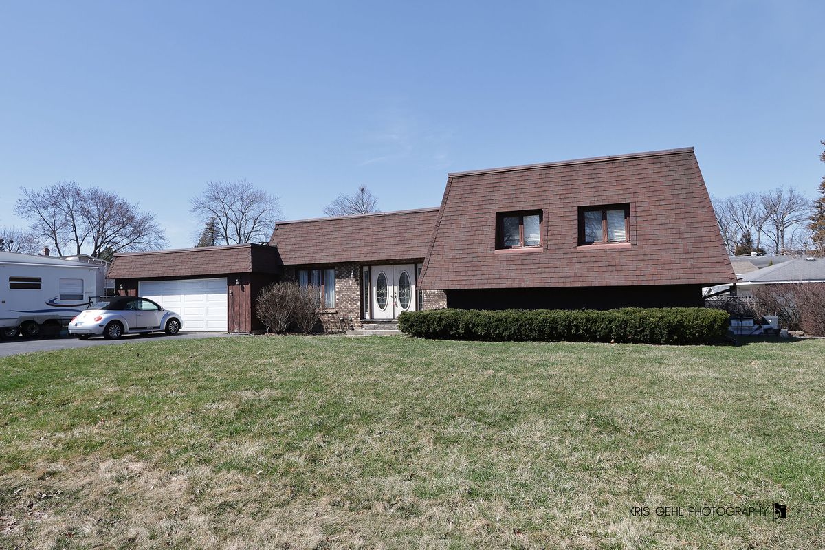 33312 Lone Rock Road, Grayslake, IL 60030