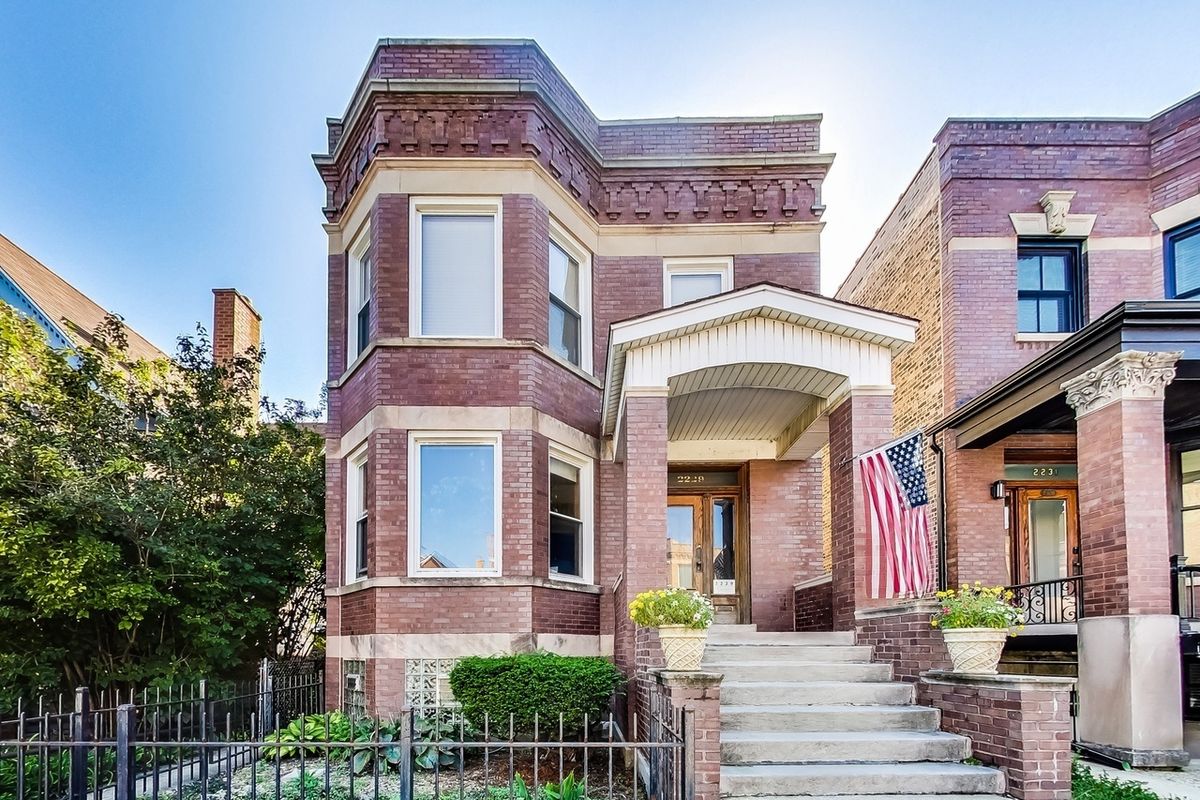2229 Augusta Boulevard, Chicago, IL 60622