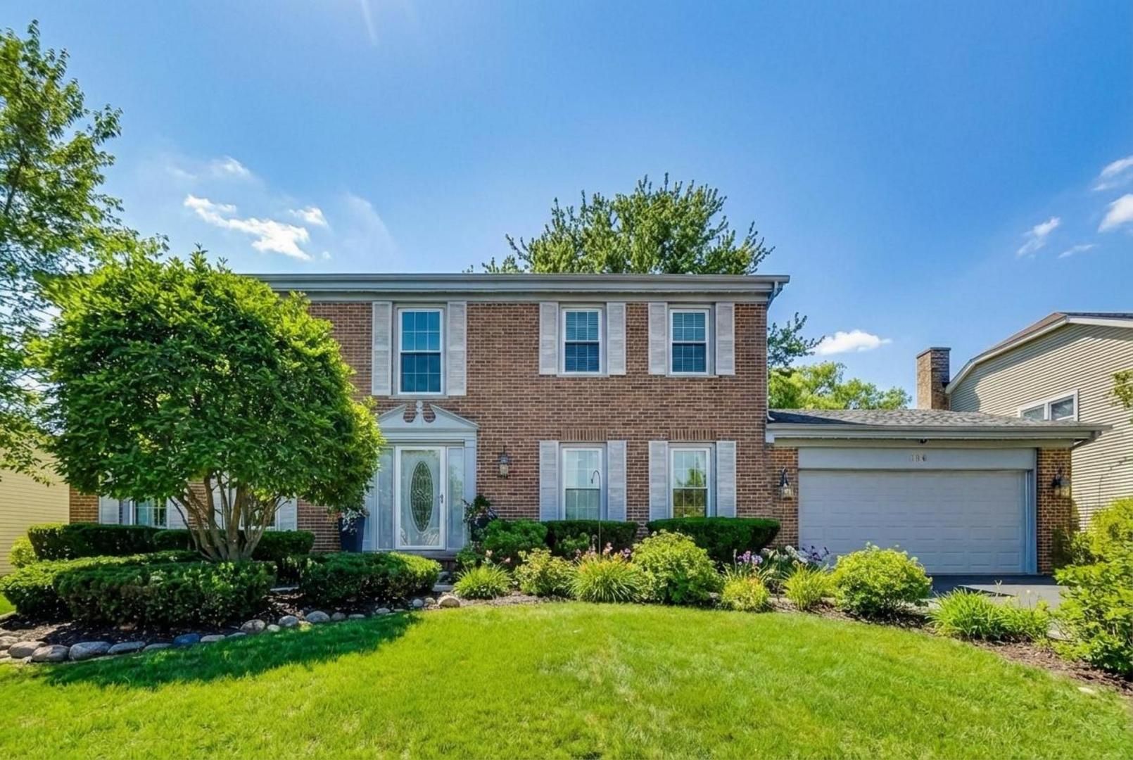 829 Heatherstone Drive — Schaumburg, IL 60173