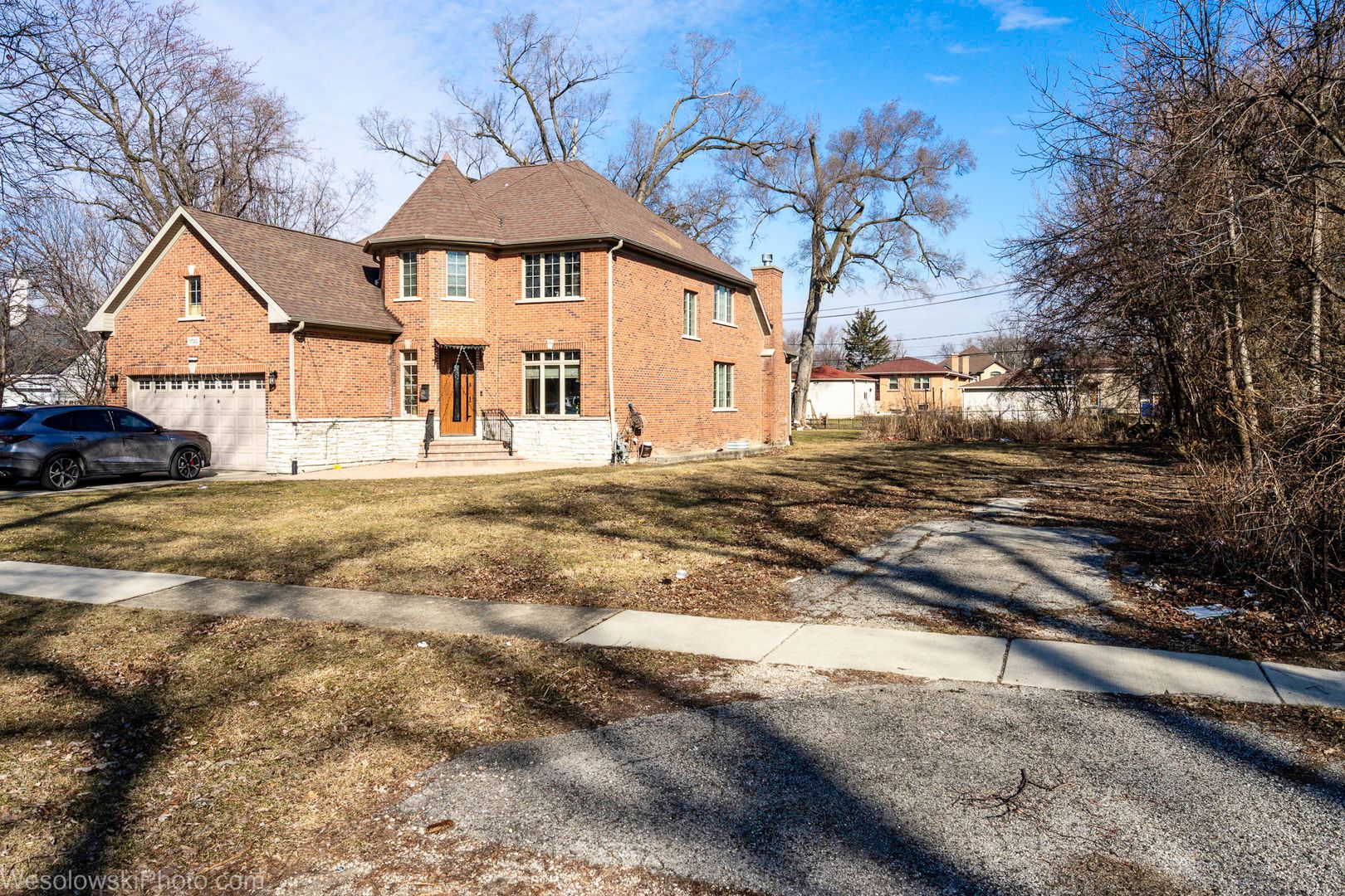 1738 Lunt Avenue — Des Plaines, IL 60018
