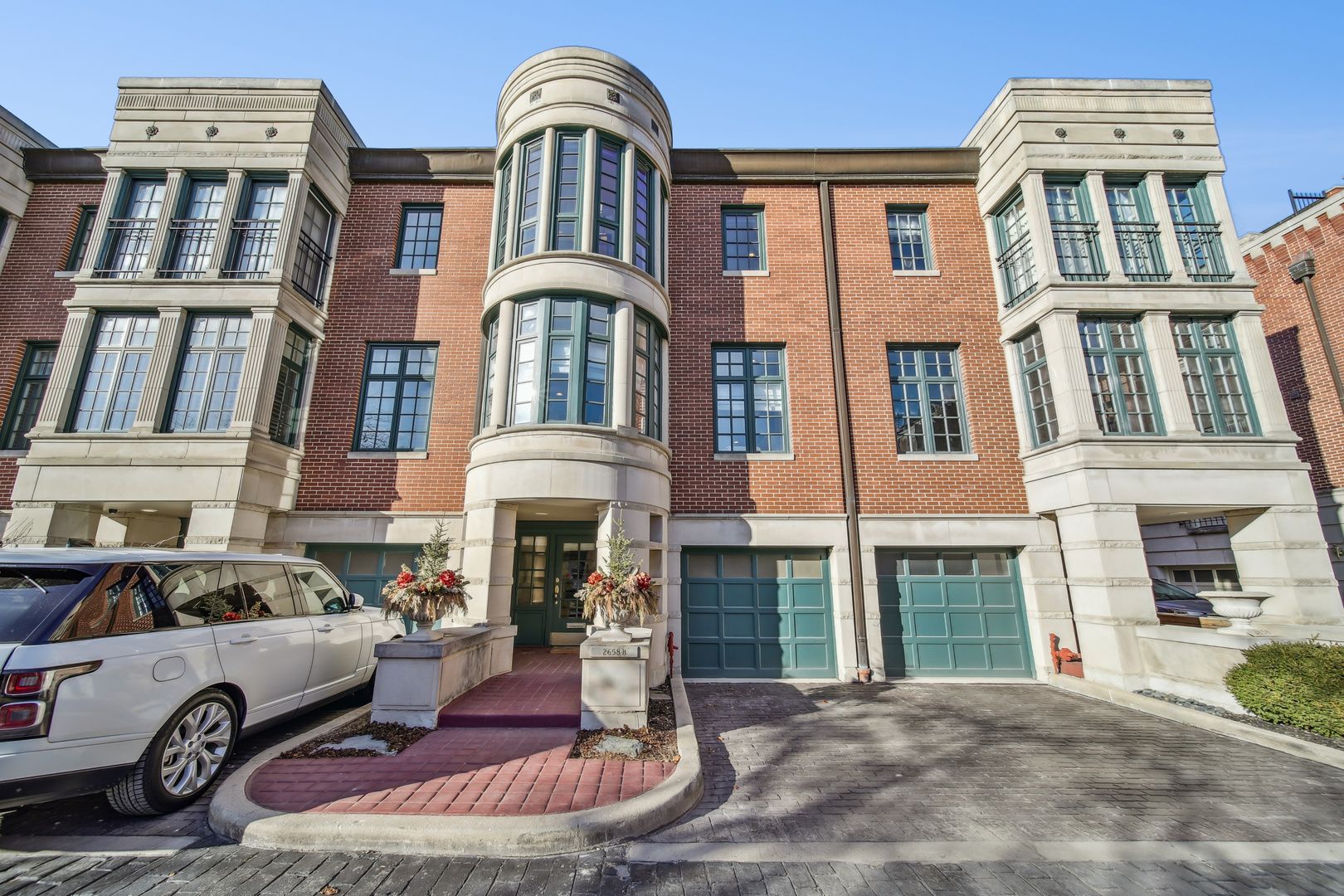 2658 N Southport Avenue #B — Chicago, IL 60614