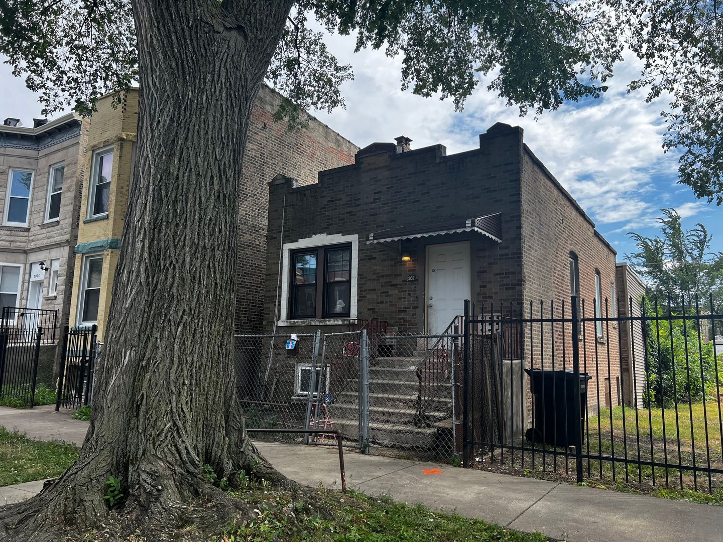 3039 W Flournoy Street — Chicago, IL 60612