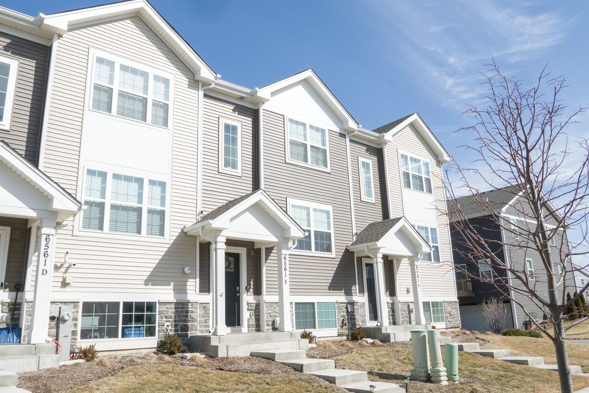 6561 Sassafras Way, Wonder Lake, IL 60097