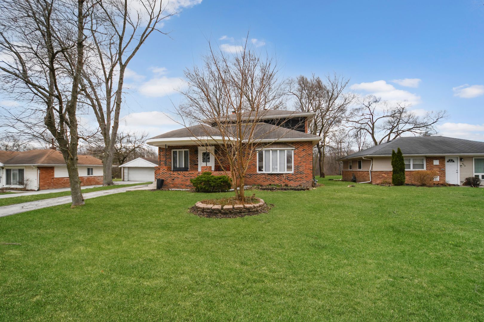 411 Suwanee Street — Park Forest, IL 60466