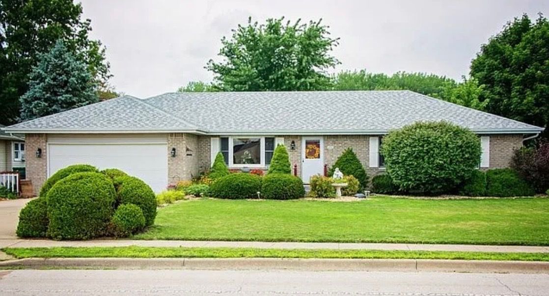 406 S Comet Drive — Braidwood, IL 60408