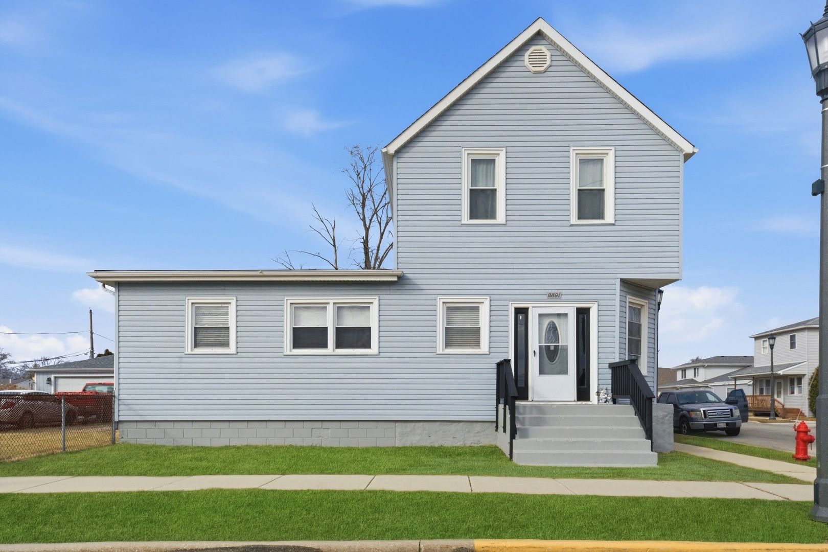 8891 67th Street — Hodgkins, IL 60525