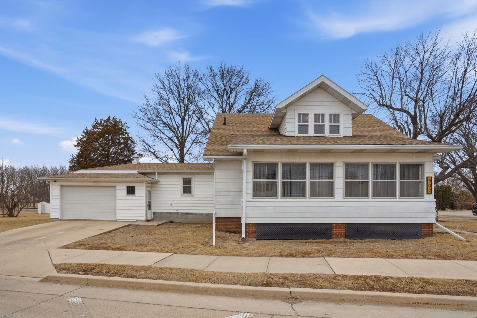 502 W Front Street — Annawan, IL 61234