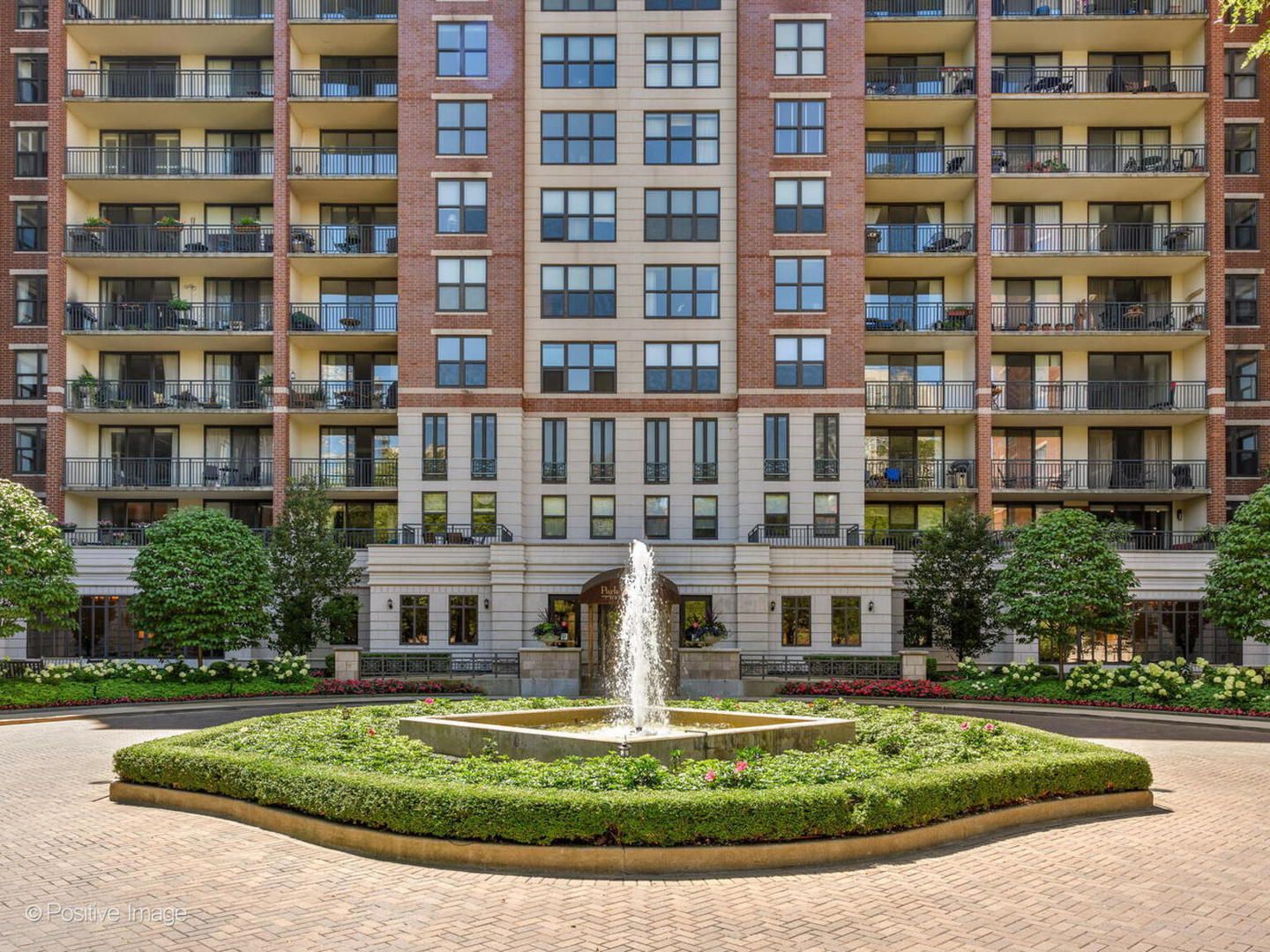 55 W Delaware Place #1101 — Chicago, IL 60610
