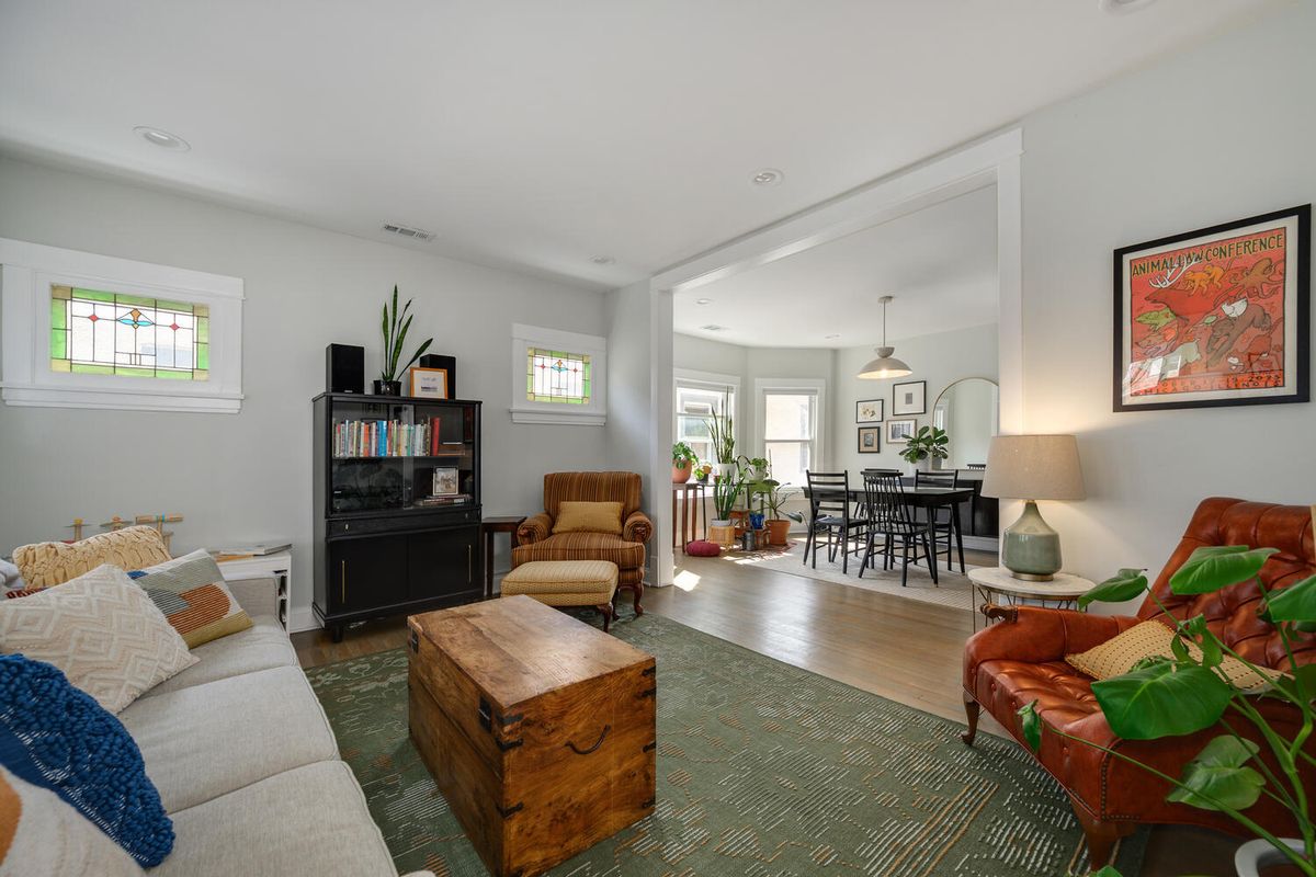 1135 Clarence Avenue, Oak Park, IL 60304