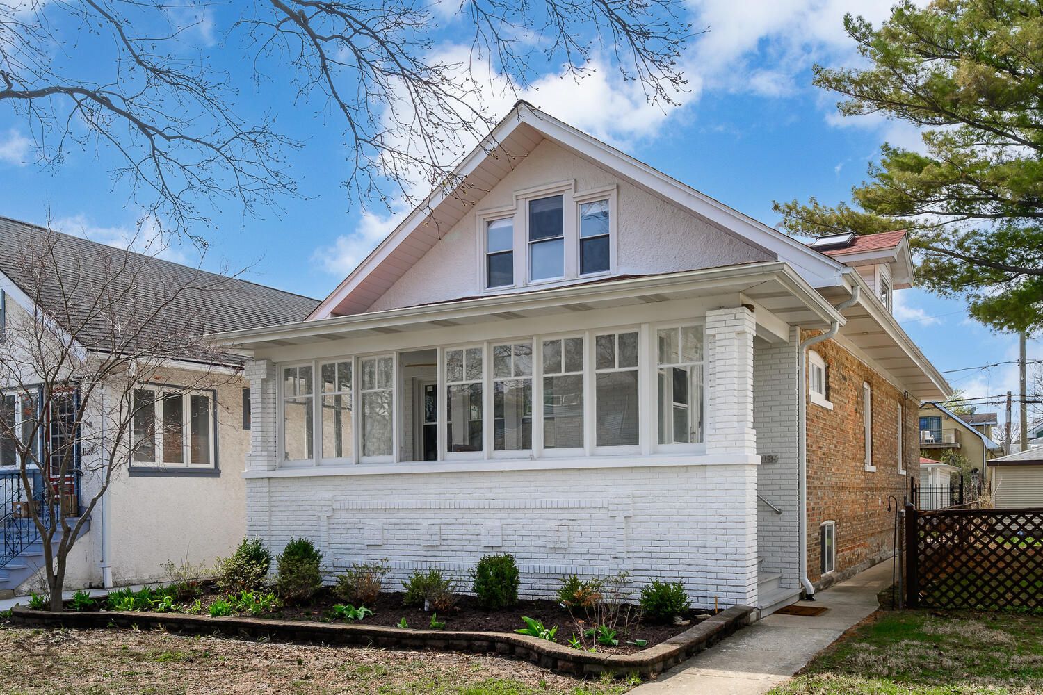 1135 Clarence Avenue — Oak Park, IL 60304