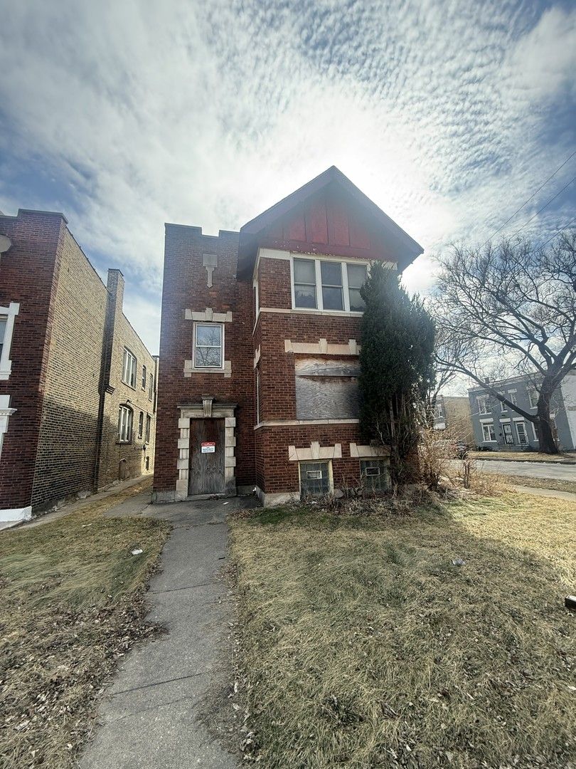 159 74th Street, Chicago, IL 60621